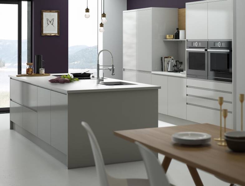 Handleless Kitchen in Pebble Grey